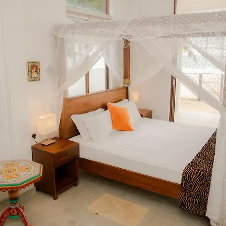 Sea Crest Beach Villa Ambalangoda (Galle) Exterior photo