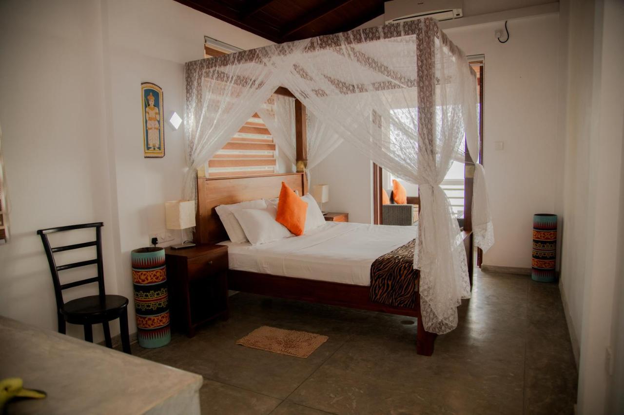 Sea Crest Hotel Ambalangoda (Galle)